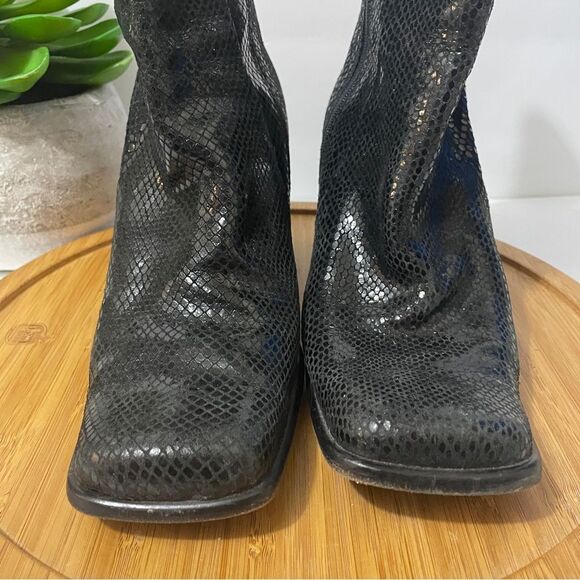 Andrew Stevens Leather Snakeskin Bootie Women’s 9 Square Block Heel Ankle Boot - Picture 5 of 10